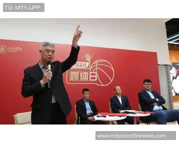姚明昆明喜来登盛大活动引发篮球迷热潮与城市旅游新机遇