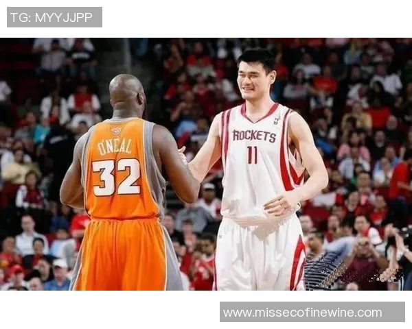 姚明与牛头战士的传奇对决：篮球与神话的完美结合