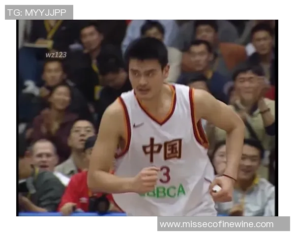 姚明重返赛场助力中国男篮征战亚锦赛展现传奇风采与团队精神 姚明重返赛场助力中国男篮征战亚锦赛展现传奇风采与团队精神