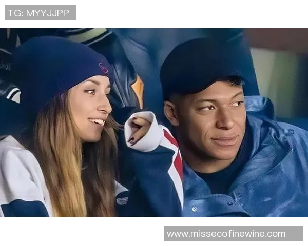 当女友成为足球明星我该如何面对爱情与梦想的交汇点