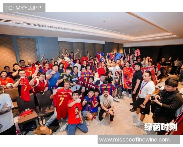 全场欢呼足球明星视频展现激情瞬间与球迷热情互动的精彩时刻