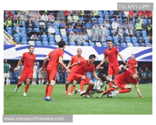 亚洲杯盛宴聚焦大牌足球明星展现精彩对决与激情时刻 亚洲杯盛宴聚焦大牌足球明星展现精彩对决与激情时刻