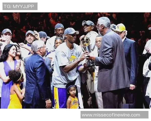 篮球明星风采尽显精彩瞬间图集带你领略球场传奇